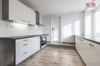 Prodej bytu 3+kk, 98 m², Sedlčany, ul. Nademlýnská - 2