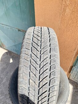 205/65r15 pneu - 2