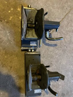 Prodám 2 etážové závěsy na traktor - 2