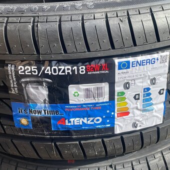 Uplně nové letní pneu 225/40 R18 92W XL Altenzo - 2