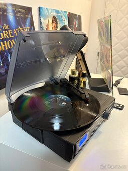 Gramofon STT 212U - 2