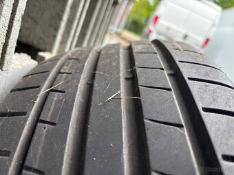 Pneu Goodyear 225/55 r17 - 2