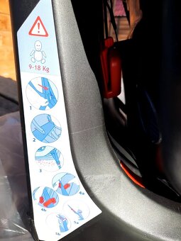 Dětská autosedačka Chicco 9-18 kg - 2