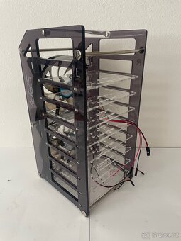 8patrový Rack s ventilátory pro Raspberry Pi - 2