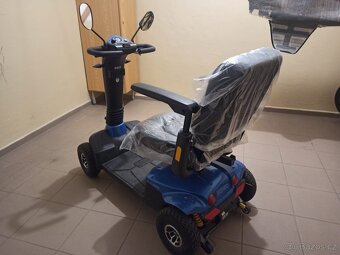 Skútr pro seniory řtyřkolový - 2