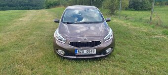 Kia Ceed 1.4 benzín 31.000 km - 2