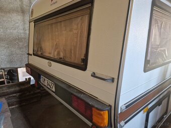 Prodám karavan 6 m – po velké opravě, plně funkční – 89 000 - 2