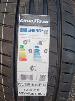 235/55R18 - 2