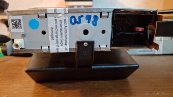 Autorádio VW RCD210 - Originál + PIN, plně funkční - 2