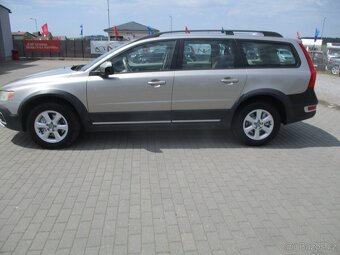 VOLVO XC70 D5 151kw AWD Momentum Kinetic 07/2010 - 2