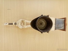 3 kusy starých mlýnků - 2