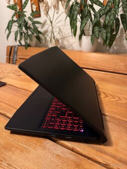 MSI Katana GF66 11UC - 2