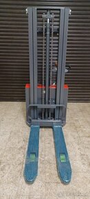 Ručně vedený elektrický VZV - 1,5t / 3m - 2