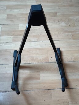 Ashton kytara Stratocaster+stojan+povlak - 2