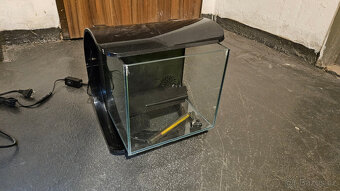 Prodam akvarium Tetra Silhouette akvarijní set LED černý 12l - 2