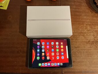 Apple iPad 9. generace 64 GB wifi silver - 2