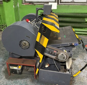 PŘÍKLOPOVÝ LIS B2 výsek - 2