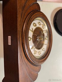 Dřevěné stolní hodiny zn.RHYTHM - 2