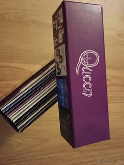 Queen single collections - 2