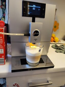 Jura ena 8 Red edice - 2