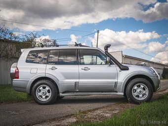 Mitsubishi Pajero 3,2 AUT 4x4 TOP STAV - 2