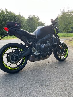 Yamaha MT 09 - 2