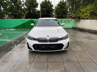 BMW 320i 2024 M-paket - 2