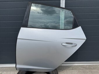 Dveře Seat Leon 5F hatchback levé zadní , kód barvy LX7W - 2