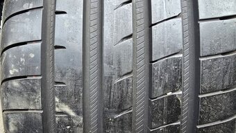 Letní pneu 235/45/17 Good Year - 2