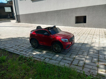 Dětské elektrické autíčko - 2