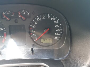 VW Golf IV - 2
