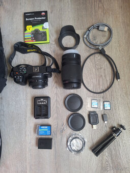 Bezzrcadlovka Nikon Z 30 s dvěmi objektivy a příslušenstvím - 2