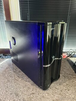 Počítač Intel Core2 Duo E8400/4 GB RAM/320GB - 2