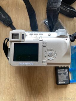 Olympus C-770 Ultra zoom - 2