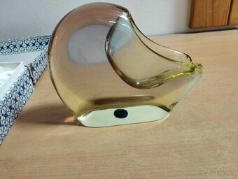 POPOLNÍK NA CIGARY Z HUTNÉHO SKLA--BOHEMIA GLASS--80te. roky - 2
