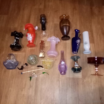 Prodám staré české hutní a lisované sklo, Matura, Pánek aj. - 2