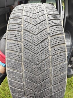 Pneu 245/45 R20 103V Tracmax zimní - 2