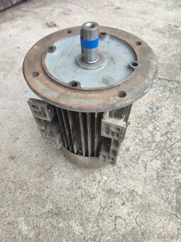 Elektromotor 2,2 kW 1400 ot, - 2