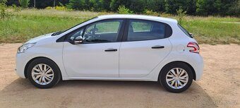 Peugeot 208 1.0i najeto 63 000 km 1 majitel koupeno v ČR - 2