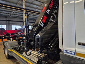 MERCEDES NOSIČ KONTEJNERU + HYDRAULICKÁ RUKA - 2