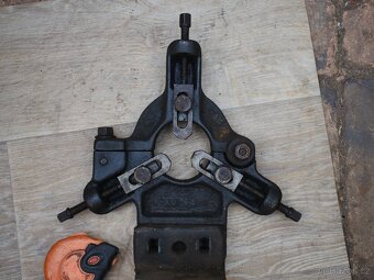 Luneta k historickému soustruhu - 2