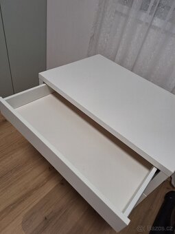 IKEA MICKE psací stůl 73x50 bílý - 2