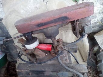 PRODÁM BRUSKU NA KOSY - 2