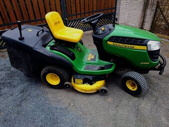 Sekací traktor John Deere X155R - 2