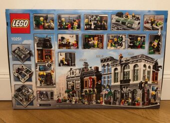 LEGO 10251 Brick Bank - 2