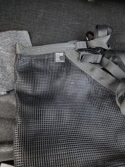 dělící síť Volvo XC40 - 2