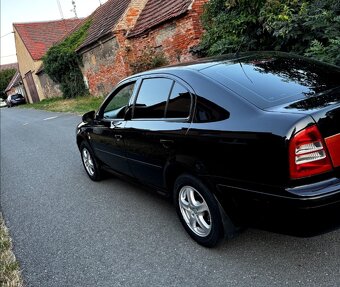 Škoda Octavia  1.9  81 kw - 2