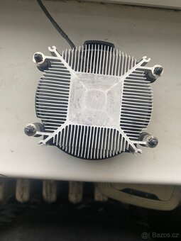 AMD Wraith CPU chladič pro Ryzen / AM4 - 2