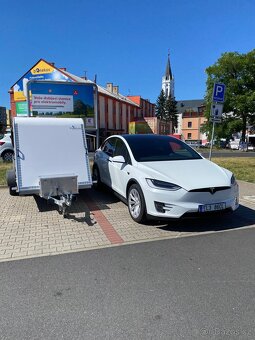 Tesla model X P90D 6 míst SCH01 MCU2 AP1 - 2