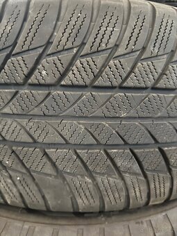 Zimní pneu 245/50/R19 Bridgestone runflat - 2